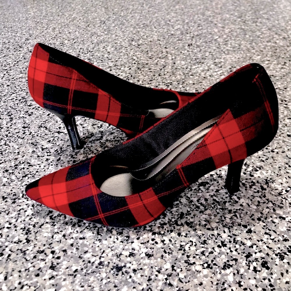 Predictions ✦ Plaid 3" Heels Stiletto Pumps (size 5.5)